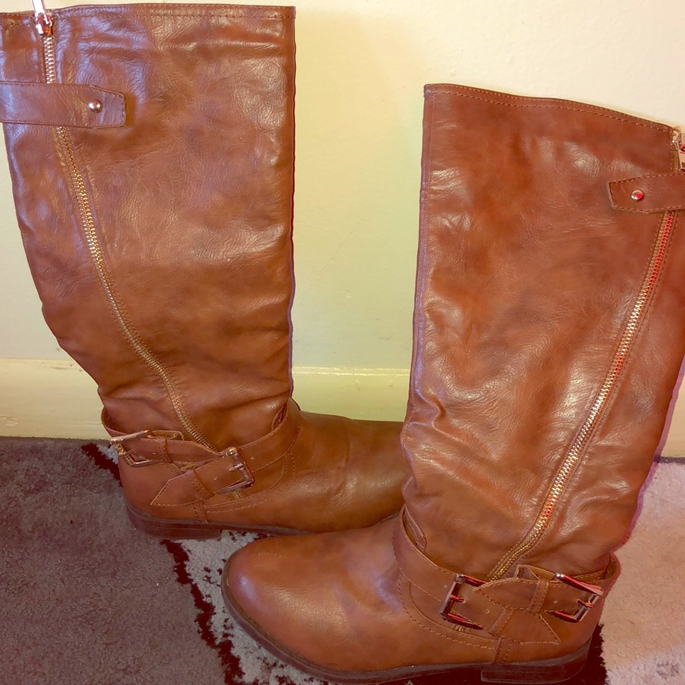 Brown boots
